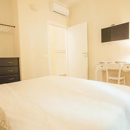 Flats4Rent Arena Prestige Apartment Верона Екстериор снимка